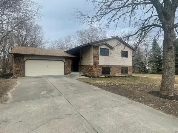 102 Hillside St, Big Lake, MN 55309