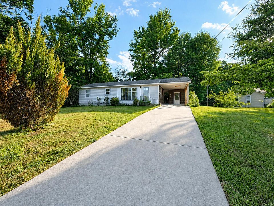 1st image of 109 Webster Cir