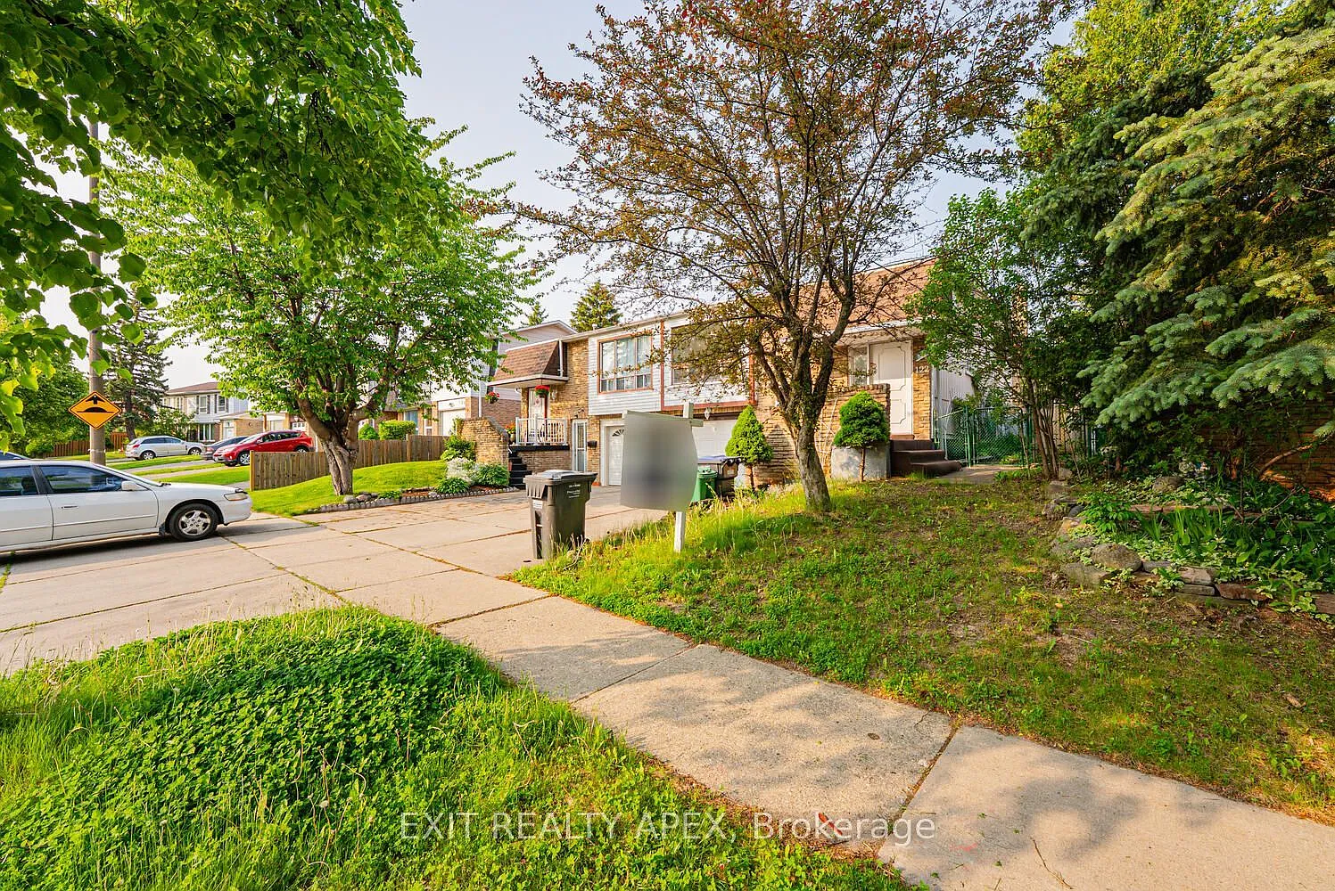 4 bed, $3,300 — Photo 4