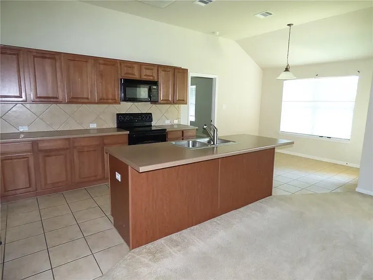 1600 Melissa Oaks Ln — Photo 11