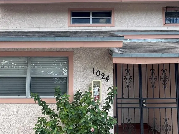 1024 W 79th St #1024, Hialeah, FL 33014