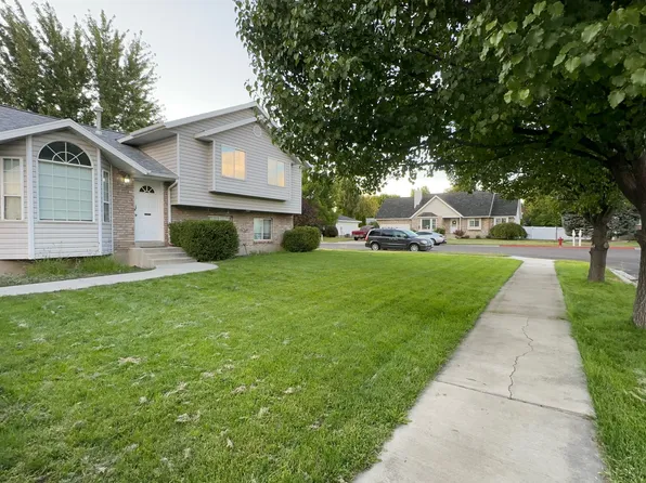 1215 N 250 W, American Fork, UT 84003