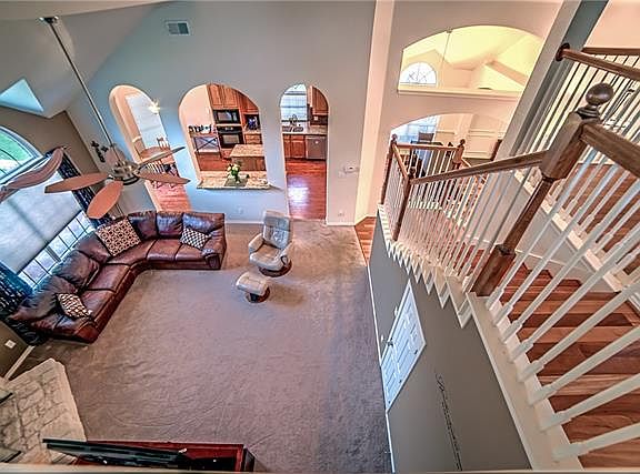 4th image of 8417 Scottsdale Dr