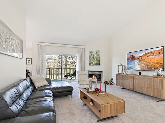 5th image of 260 Timber Ridge Ln APT A