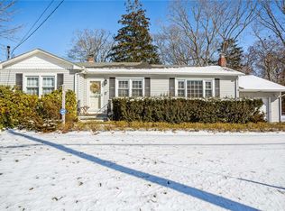 7 Johns Neck Rd, Shirley, NY 11967