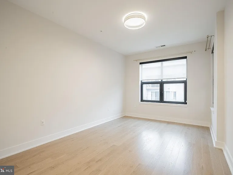701 Swann Ave #503 — Photo 25