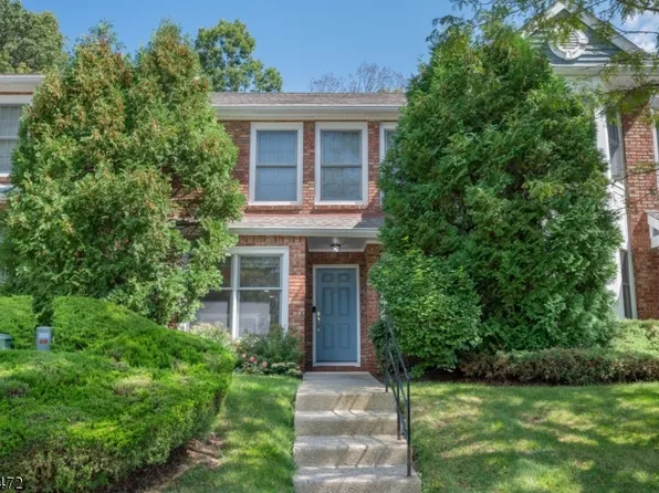 108 Laurelwood Ct, Rockaway Twp., NJ 07866