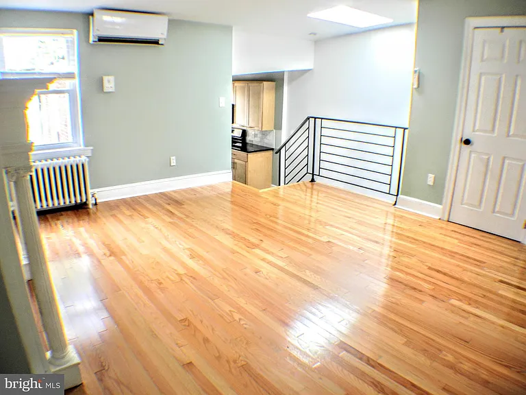739 N 17th St #3 — Photo 10