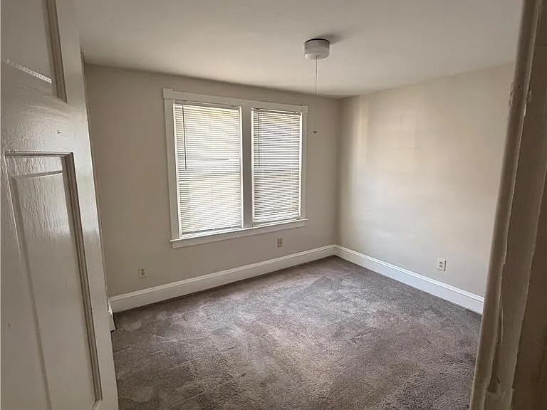 2414 Birch St — Photo 6