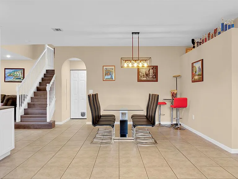 9022 Dupont Pl — Photo 6