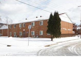 981 Pennsylvania Ave #216, Coraopolis, PA 15108