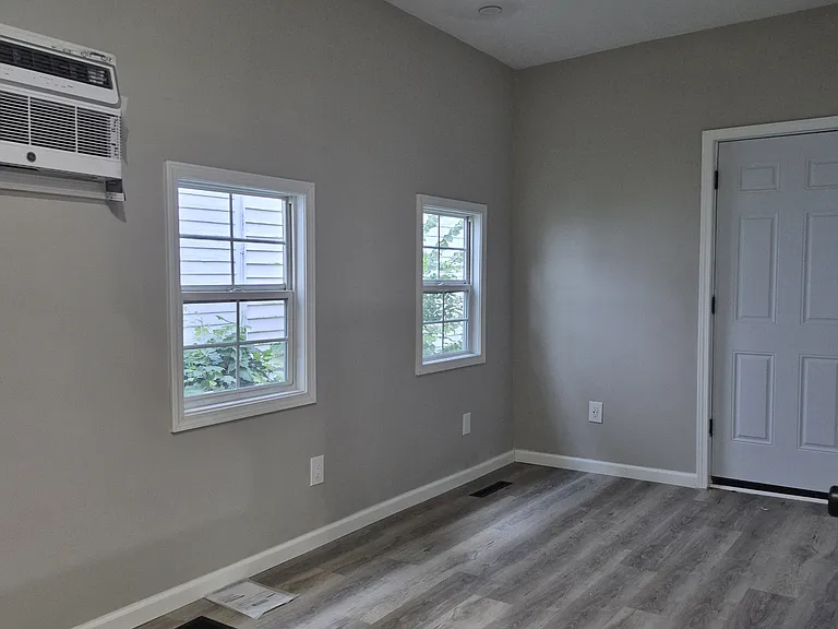 136 N Mantua St #2 — Photo 2