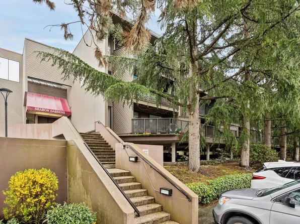 9300 Glenacres Dr #120, Richmond, BC V7A 1Y8