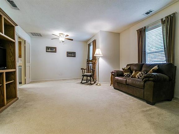 5th image of 2234 Stafford Ln