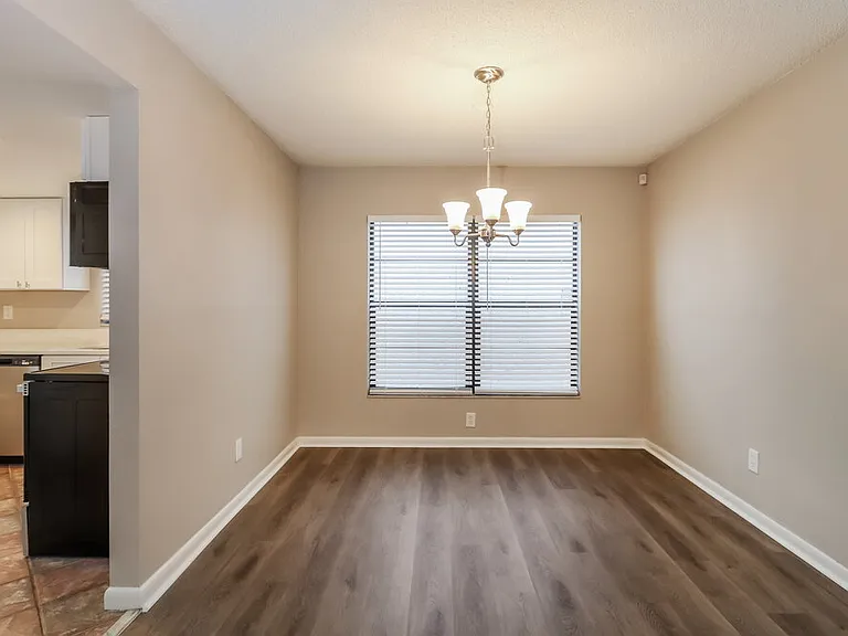 11504 Robles Del Rio Pl — Photo 7