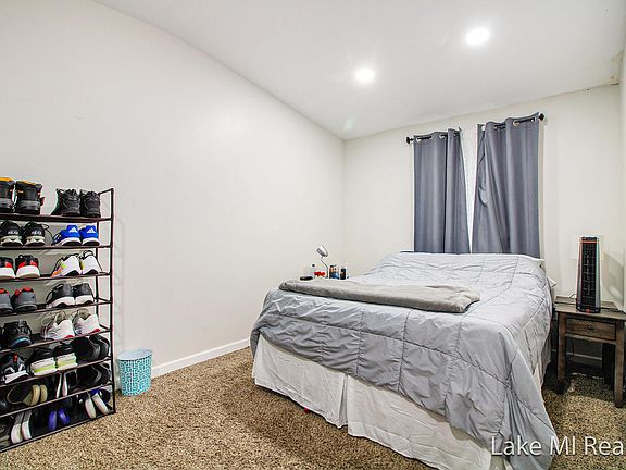 5th image of 4463 Pinehurst Ave SW