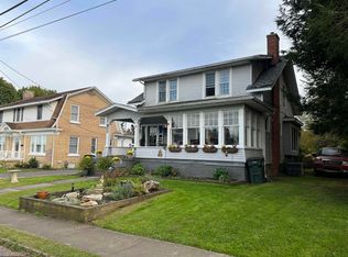 38 Boggess St, Buckhannon, WV 26201