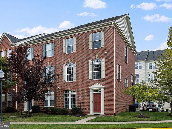 4th image of 2315 Potomac Club Pkwy
