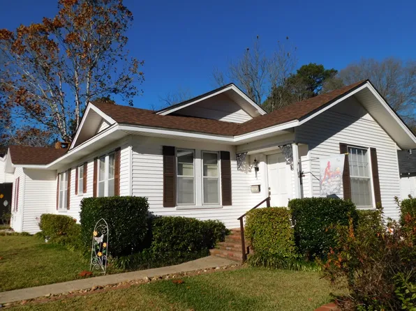 106 3rd St NW, Springhill, LA 71075