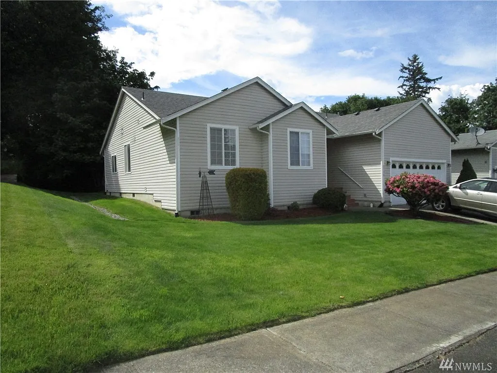 2130 Kelp Pl E photo 1