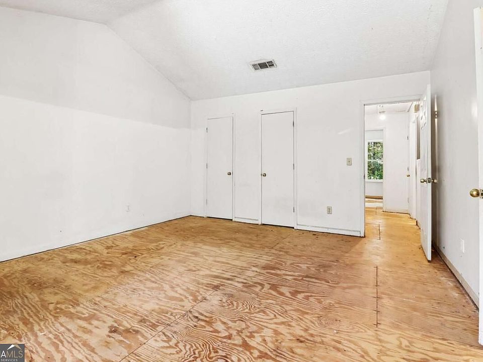 14th image of 5859 Rock Rd