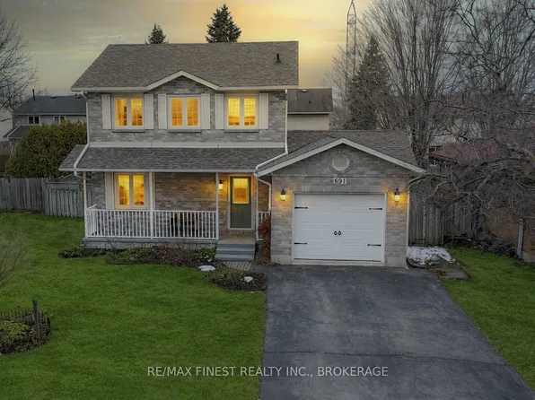 691 Muirfield Cres, Kingston, ON K7M 8E7