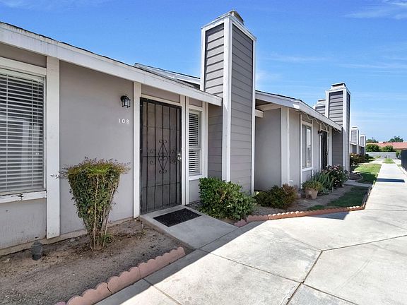 3rd image of 1027 W Dakota Ave APT 108