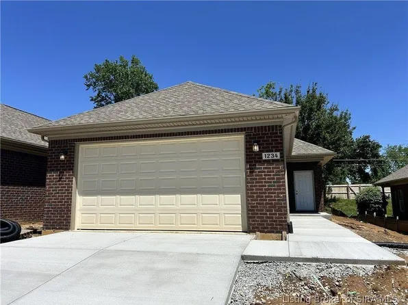 1234 Elizabeth Ln, Jeffersonville, IN 47130