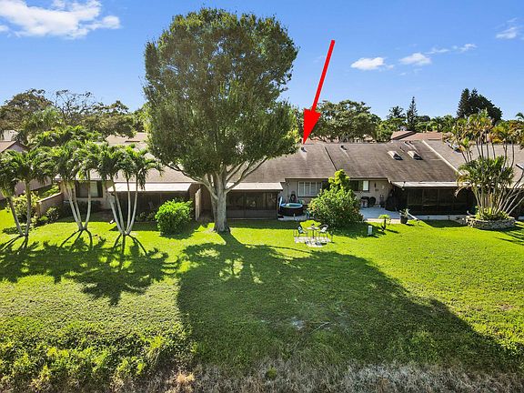 3rd image of 126 Mayfair Lane