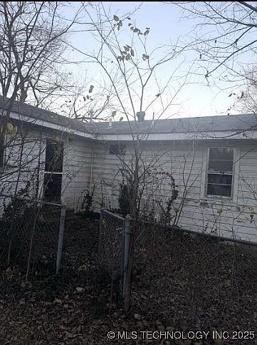 2nd image of 5 S Orphan St