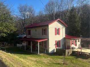 13234 Hebron Rd, Saint Marys, WV 26170