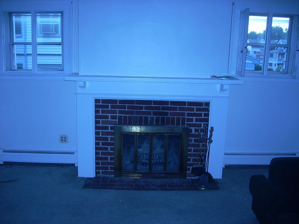 42 Harrison St APT 1, New Britain, CT 06052 Zillow