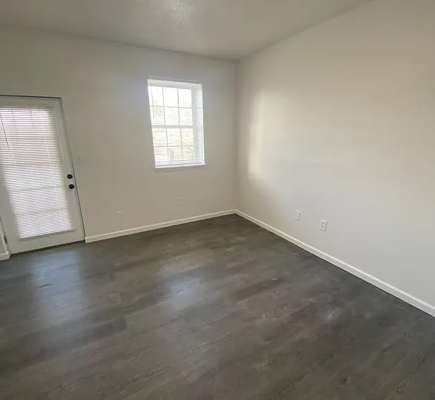1425 College Heights Rd #105 — Photo 7