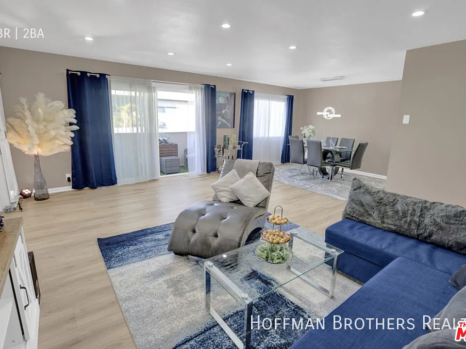 121 N Croft Ave #308