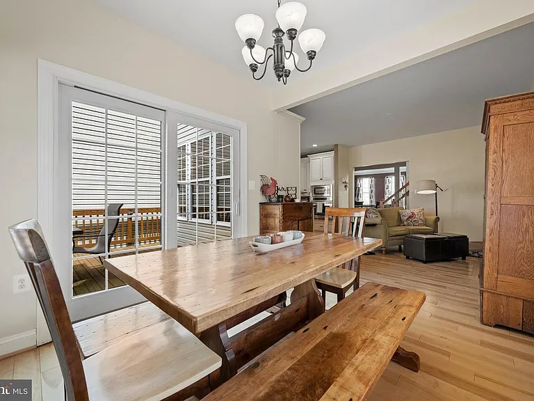 670 McLeary Sq SE — Photo 15
