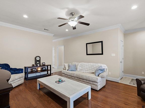 5th image of 5804 Cross Creek Cir
