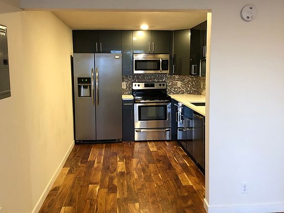 3rd image of 110 W Florentia St APT 6