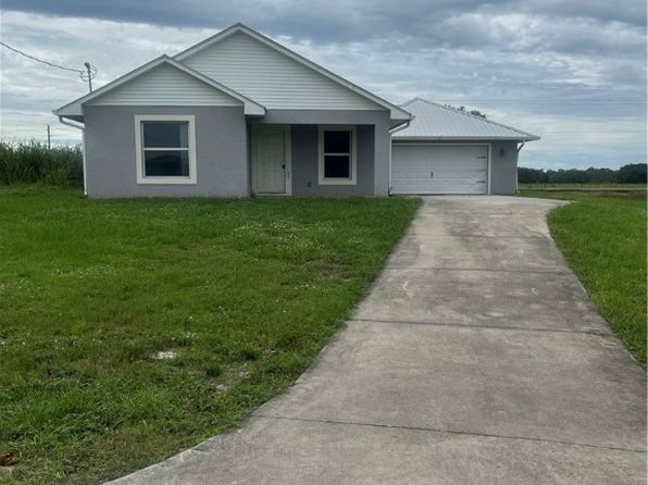 5010 Dolphin Ct