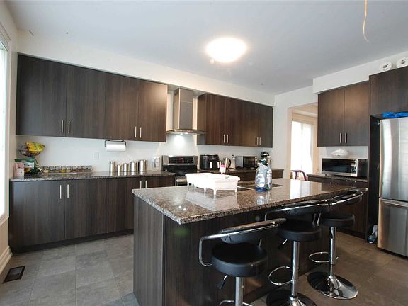 4th image of 24 Larkfield Cres