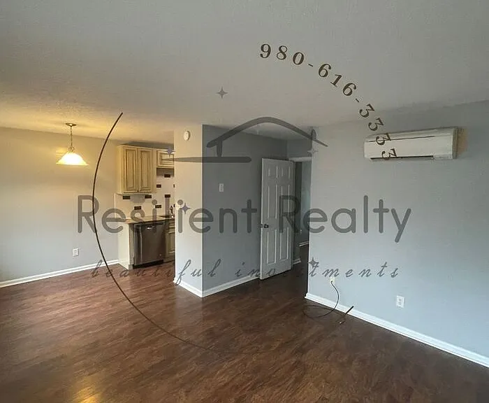 110 Wilshire Ave SW — Photo 8
