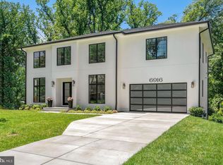 6916 Marbury Rd, Bethesda, MD 20817