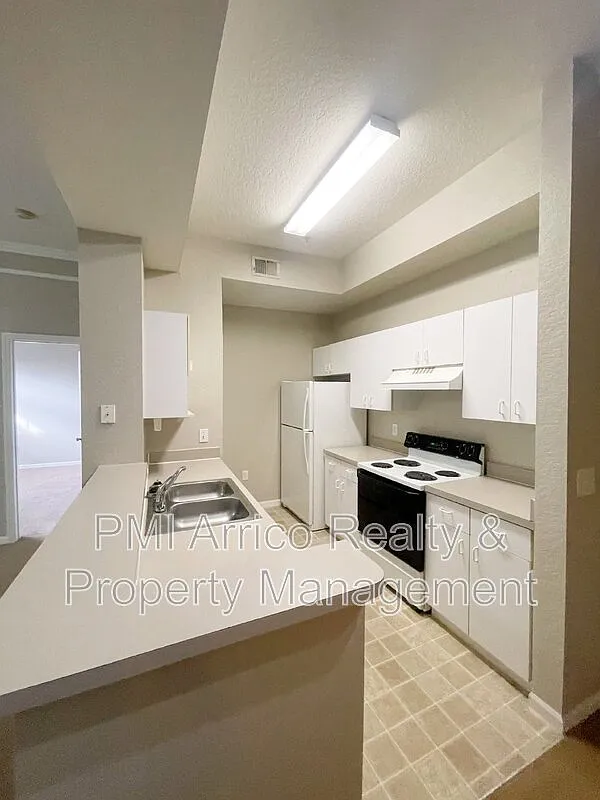 2 bed, 2.0 bath, 1032 sqft, $1,390 — Photo 3