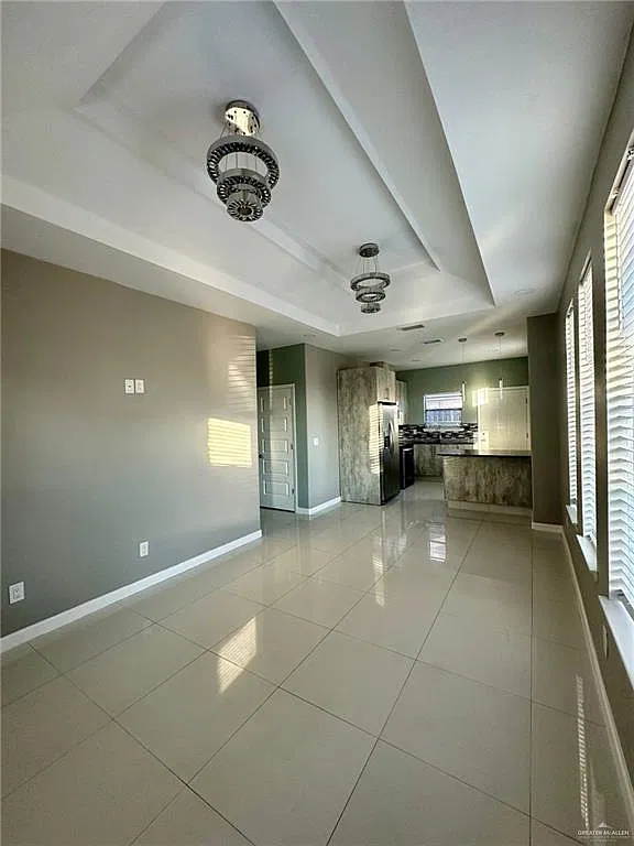 3 bed, 2.0 bath, 1150 sqft, $1,200 — Photo 4