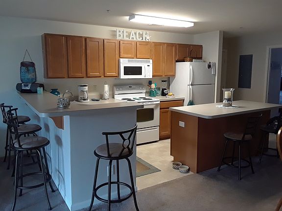 3rd image of 3201 Caitlins Way Unit 1