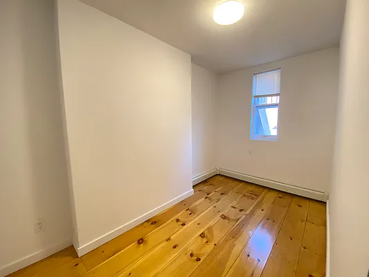 Rented by Realty Collective | media 4