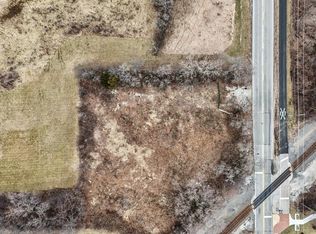 8 W Lockport St, Plainfield, IL 60544