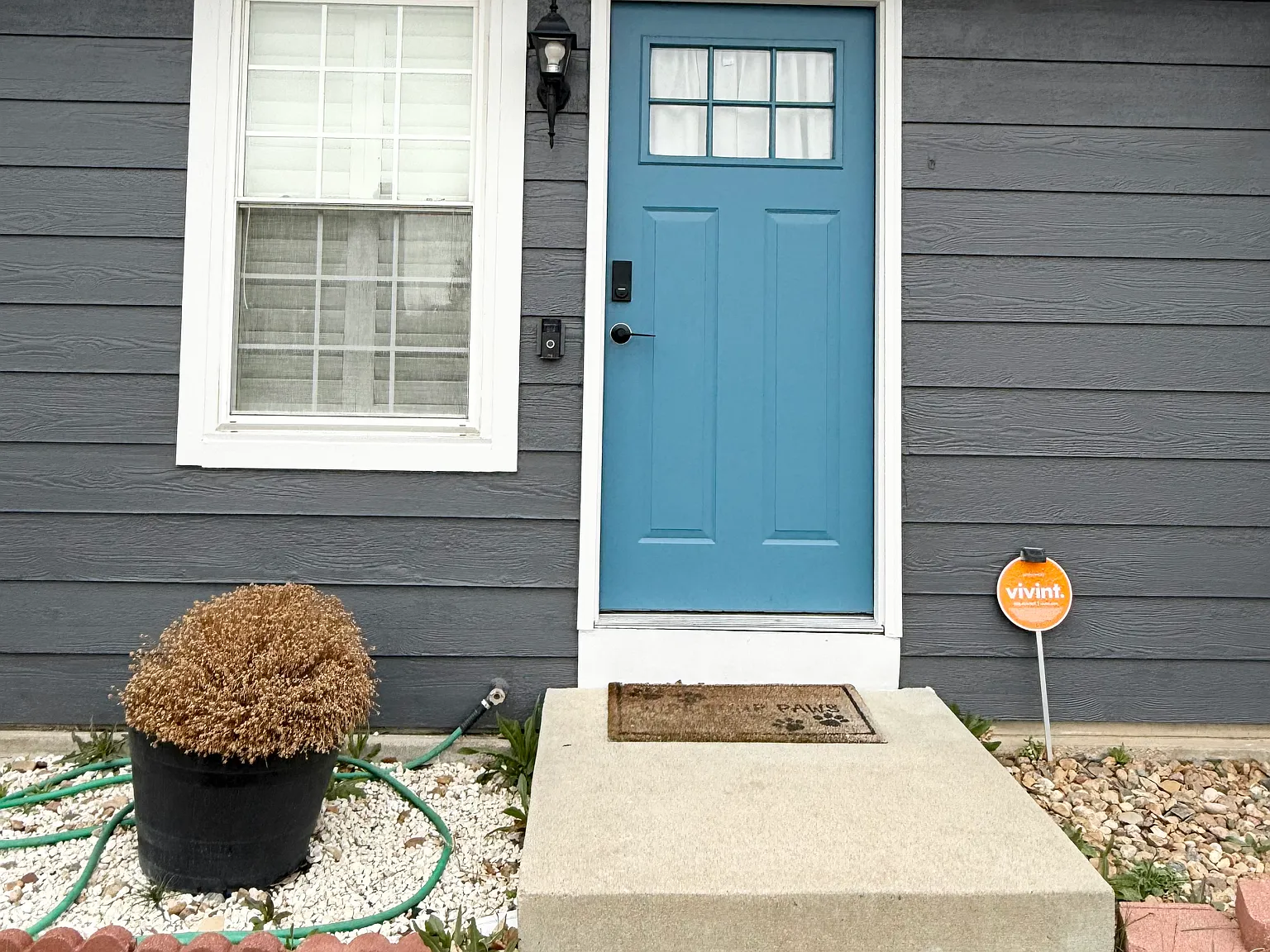 3 bed, 1152 sqft, $2,500 — Photo 2