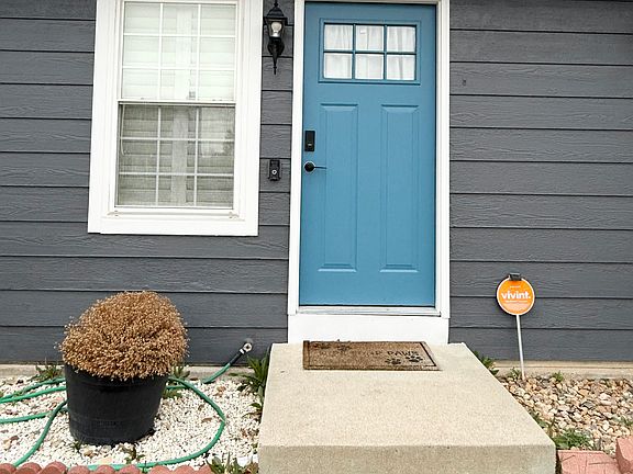 2nd image of 4555 Genoa St