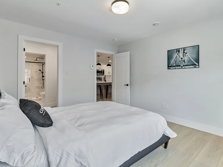 320 Millennium Blvd — Photo 28