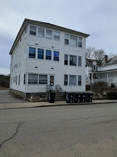 146 Charlton St #1 Photo 1